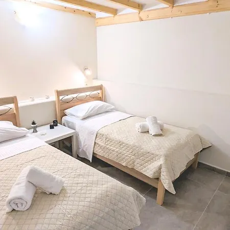 בית נופש Traditional House *