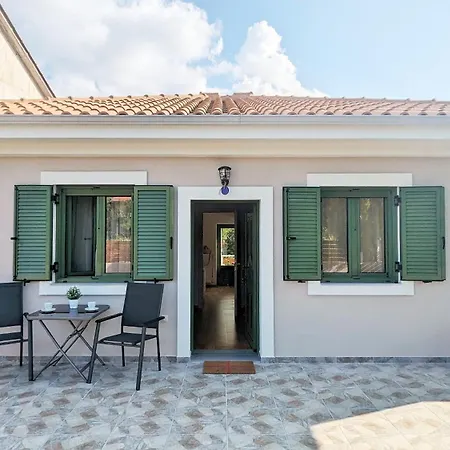 בית נופש Traditional House