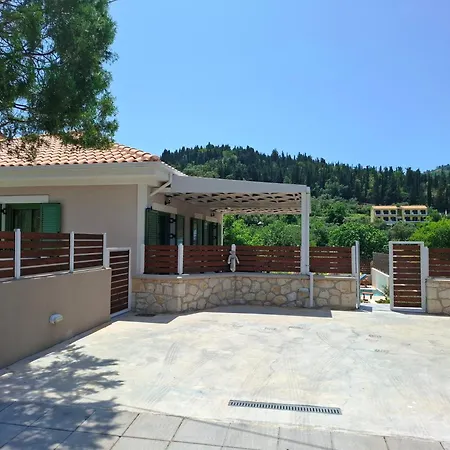 בית נופש Traditional House