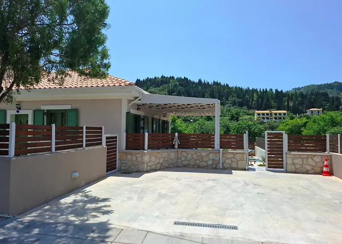 بيت للعطل Traditional House